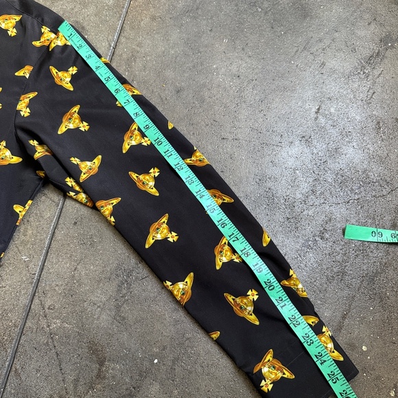 Vivienne Westwood All Over Orb Print Cropped Shirt w/ Metallic Buttons - Picture 9 of 14